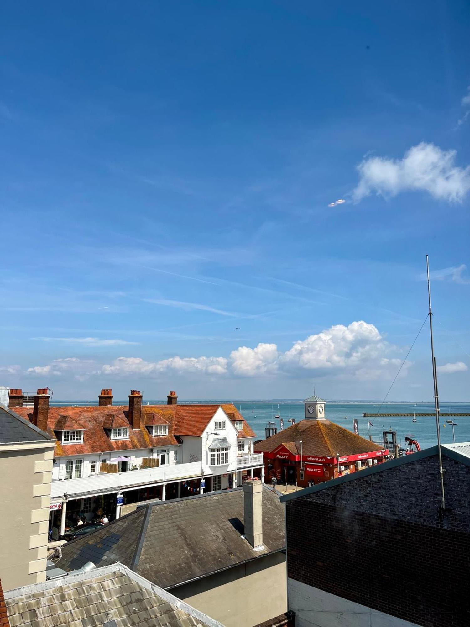 Pinnacle Suites Hotel Cowes (Isle of Wight) Exterior foto